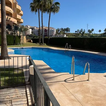 Penthouse 3-bedroom Duplex /rooftop Terrace & Golf * Mijas
